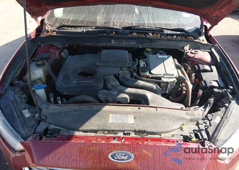 2016 Ford Fusion Hybrid Titanium from USA, damaged, VIN 3FA6P0RUXGR132565